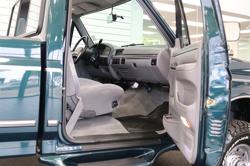 Used 1995 Ford F250 4x4 Regular Cab image 48