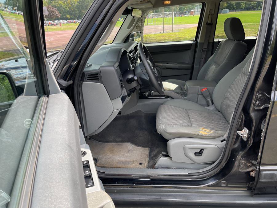 Used 2007 Jeep Commander Sport image 34