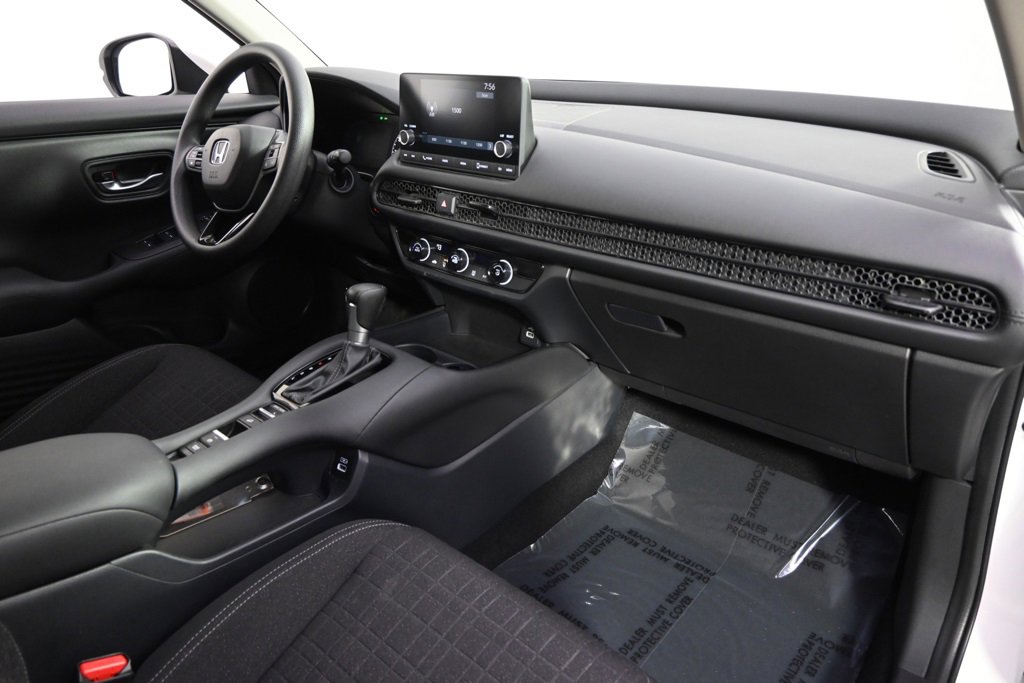 Used 2023 Honda HR-V LX image 15