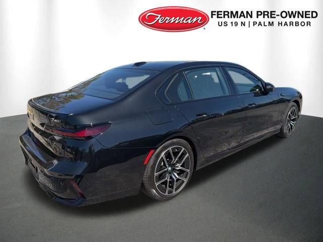 Used 2025 BMW 740i xDrive image 8