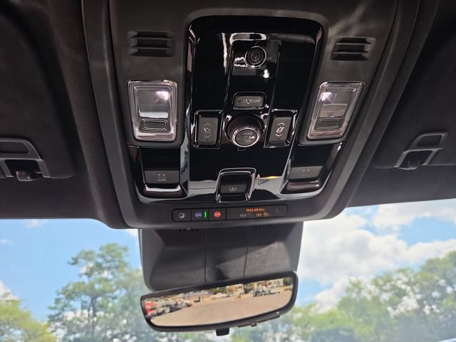 Used 2025 Cadillac Escalade Sport Platinum w/ LPO, ONYX Package AWD/4WD image 27