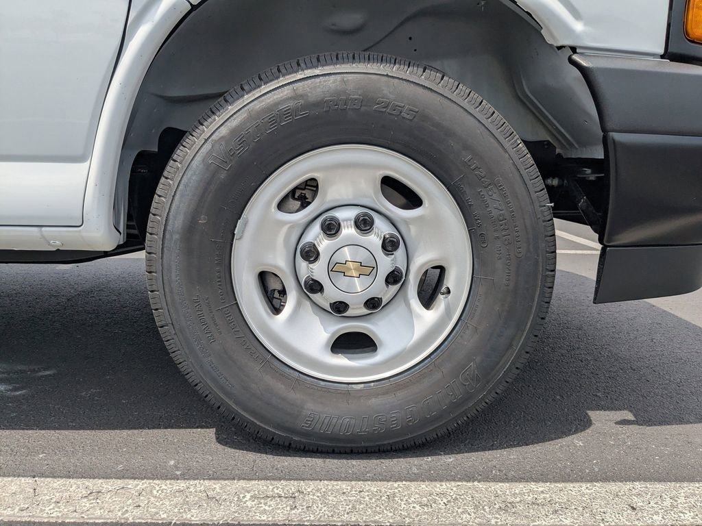 New 2025 Chevrolet Express 2500 w/ Driver Convenience Package image 11