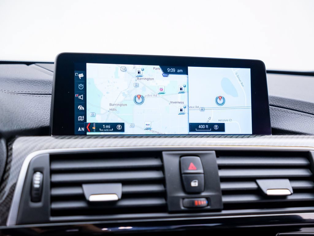 Used 2018 BMW M4 Convertible RWD image 27
