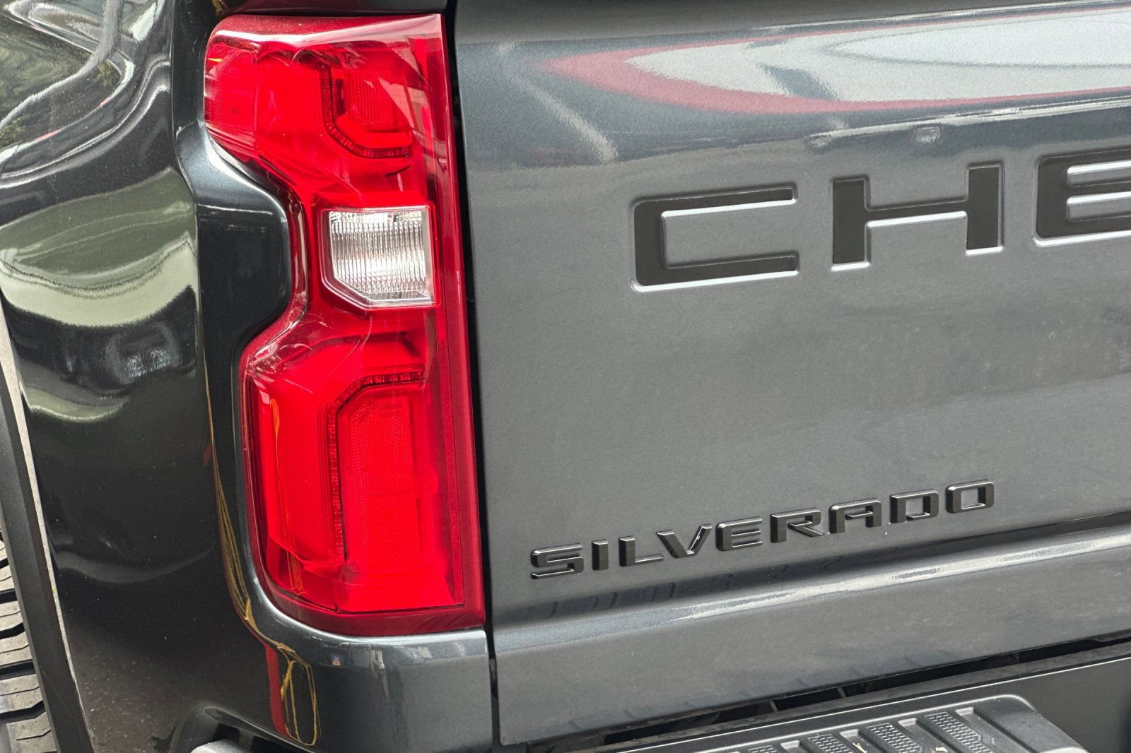 Used 2020 Chevrolet Silverado 2500 LTZ w/ LTZ Plus Package RWD image 27
