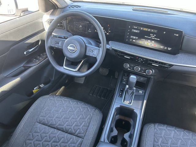 Used 2025 Nissan Kicks SV w/ SV Premium Package AWD/4WD image 14