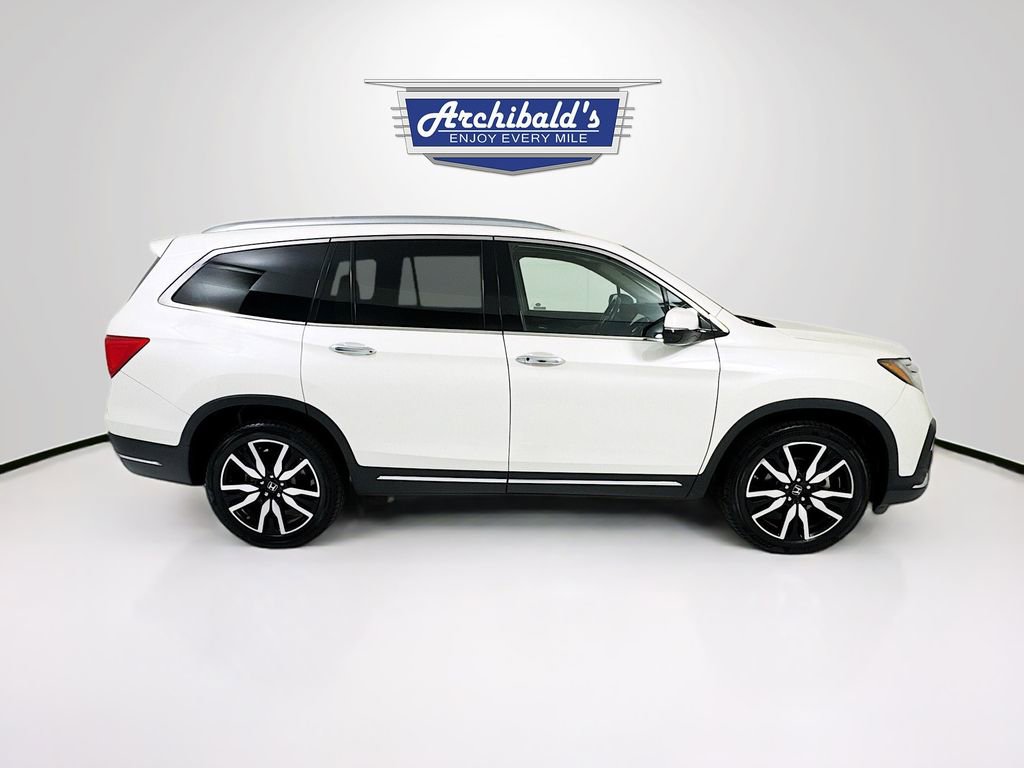 Used 2019 Honda Pilot Touring image 8