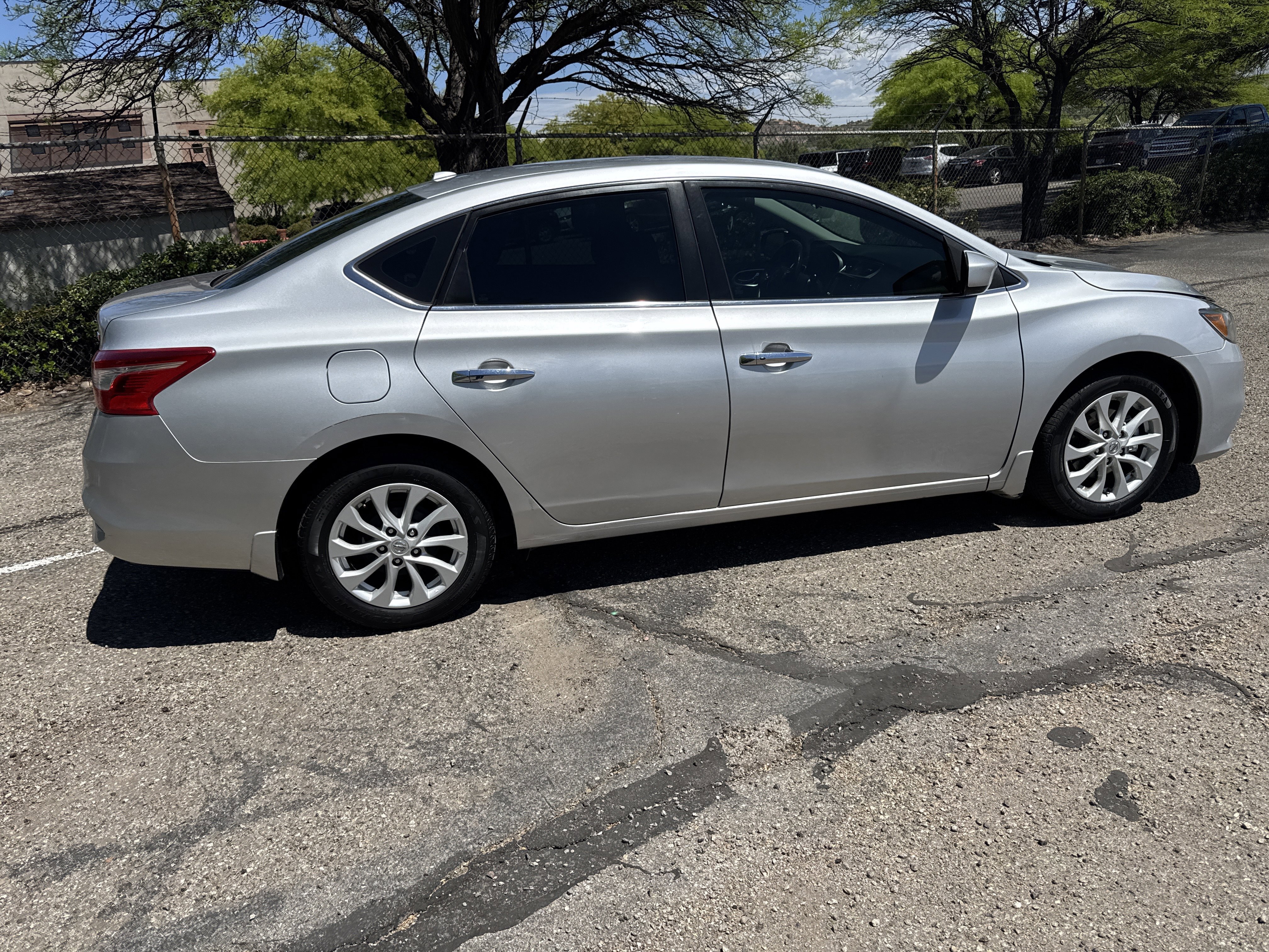 Used 2019 Nissan Sentra SV FWD image 8