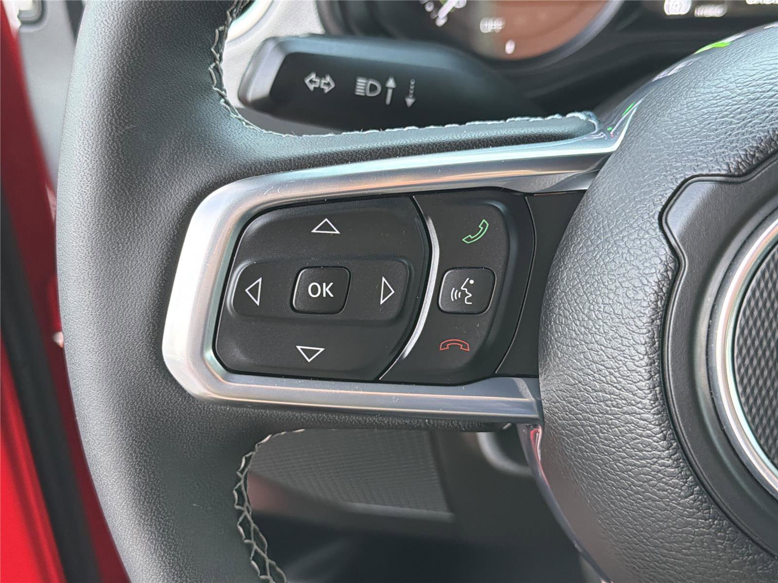 Used 2025 Jeep Wrangler Sahara w/ Safety Group image 25