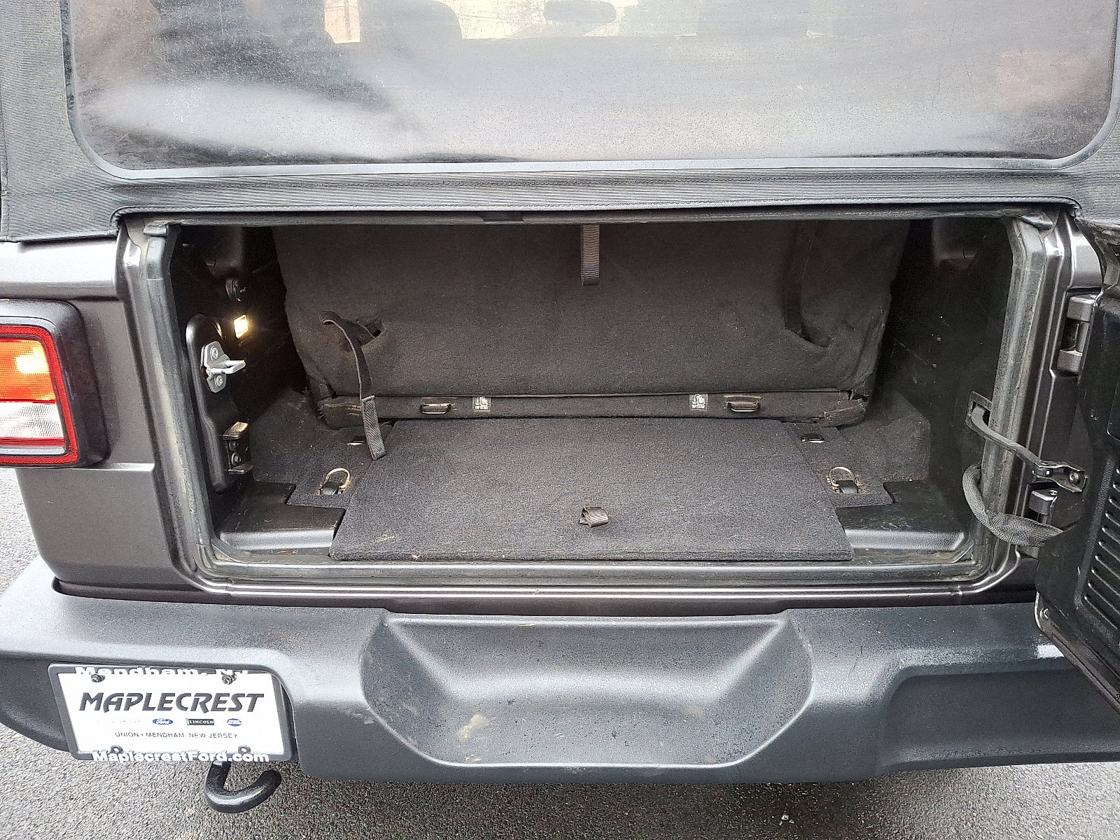 Used 2019 Jeep Wrangler Sport image 27