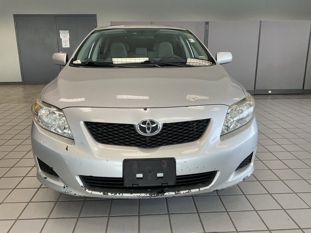Used 2010 Toyota Corolla LE image 2