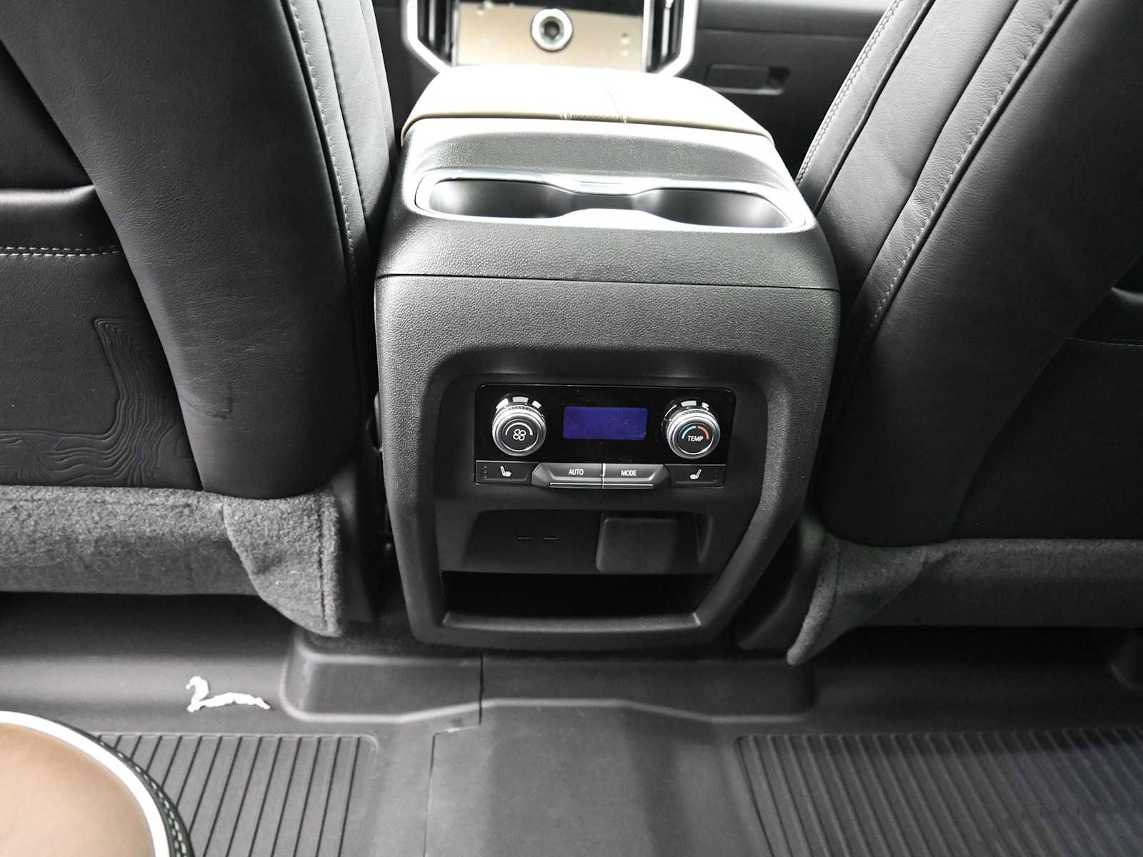 New 2026 GMC Acadia Denali Ultimate w/ LPO, Floor Liner Package image 28