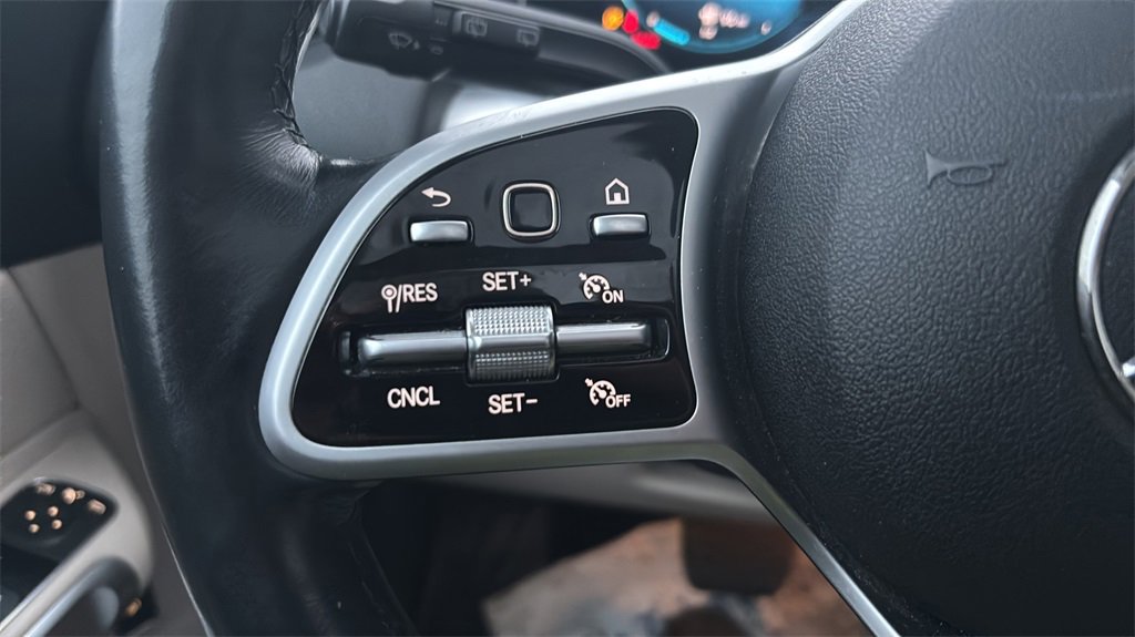 Used 2020 Mercedes-Benz GLB 250 GLB 250 w/ Premium Package image 26