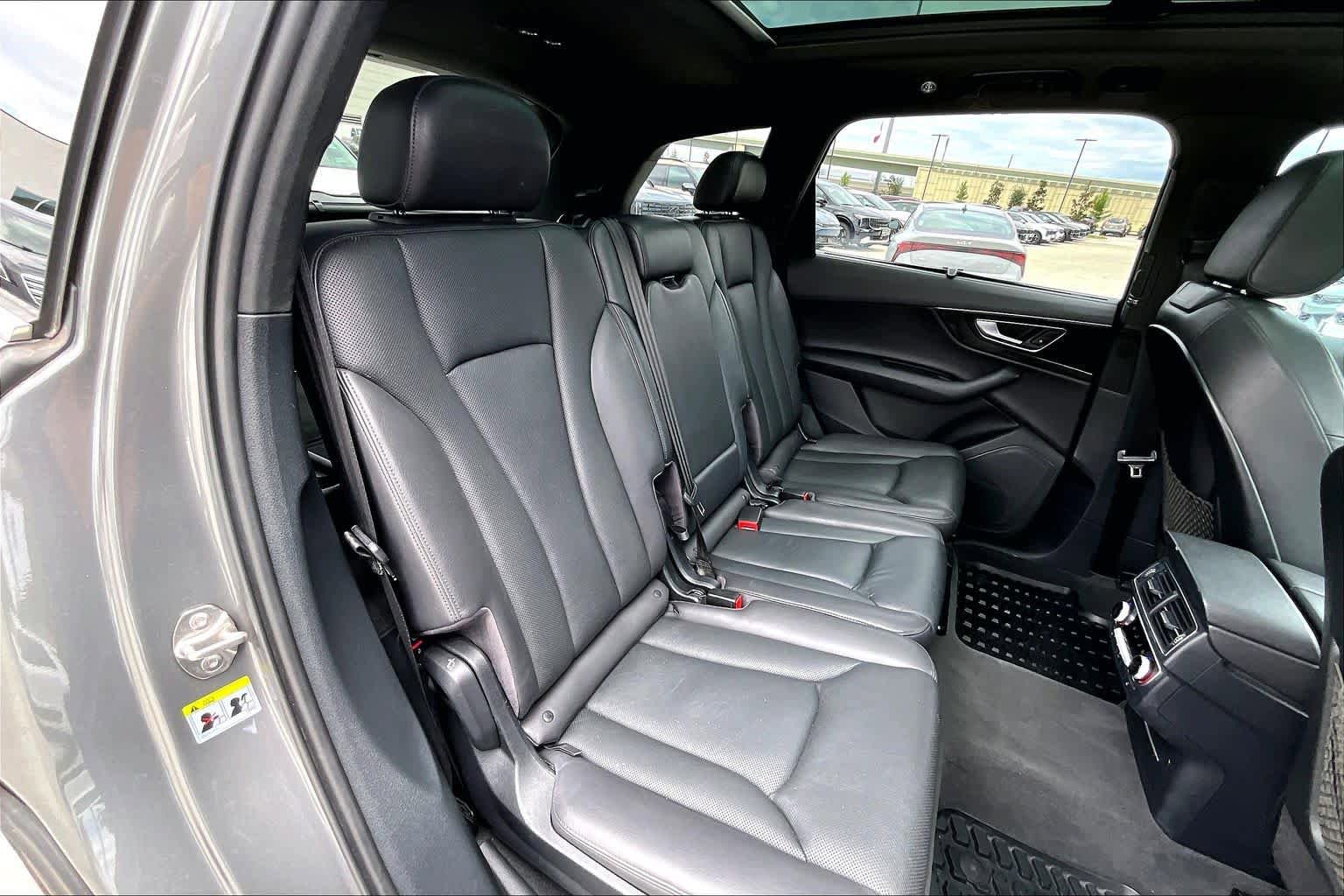 Used 2017 Audi Q7 3.0T Premium Plus w/ Premium Plus Package AWD/4WD image 20