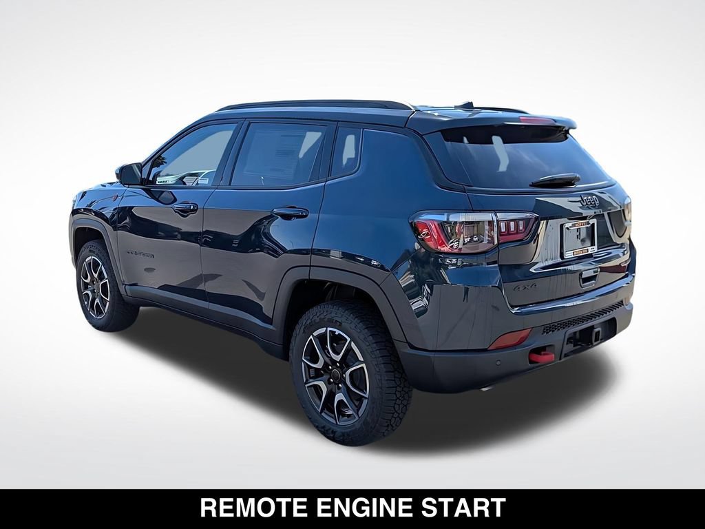 New 2026 Jeep Compass Trailhawk w/ Trailer Tow Group AWD/4WD image 10