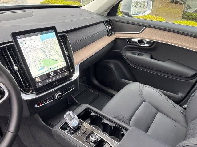 Used 2025 Volvo XC90 B6 Plus AWD/4WD image 20
