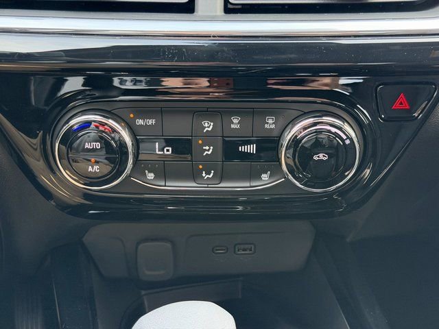 New 2026 Chevrolet Trax RS w/ Sunroof Package image 29