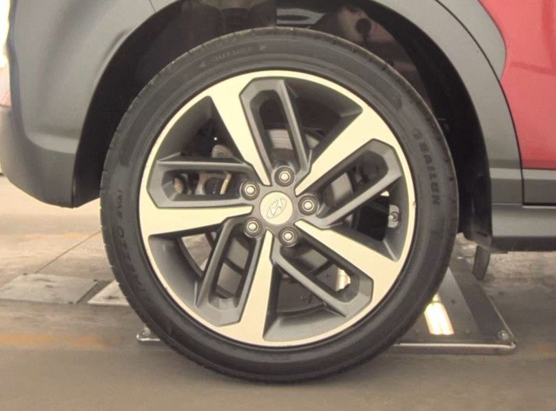 Used 2019 Hyundai Kona Ultimate image 32