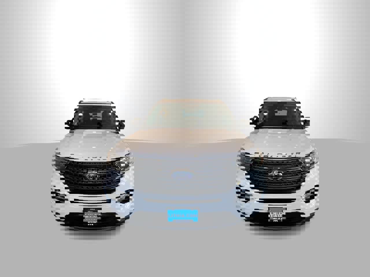 Used 2022 Ford Explorer XLT w/ Equipment Group 202A image 3