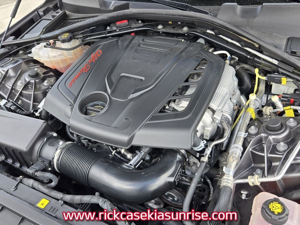 Used 2022 Alfa Romeo Giulia Veloce image 18