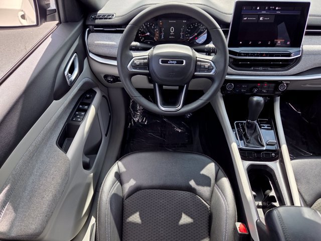 Certified 2024 Jeep Compass Latitude AWD/4WD image 12