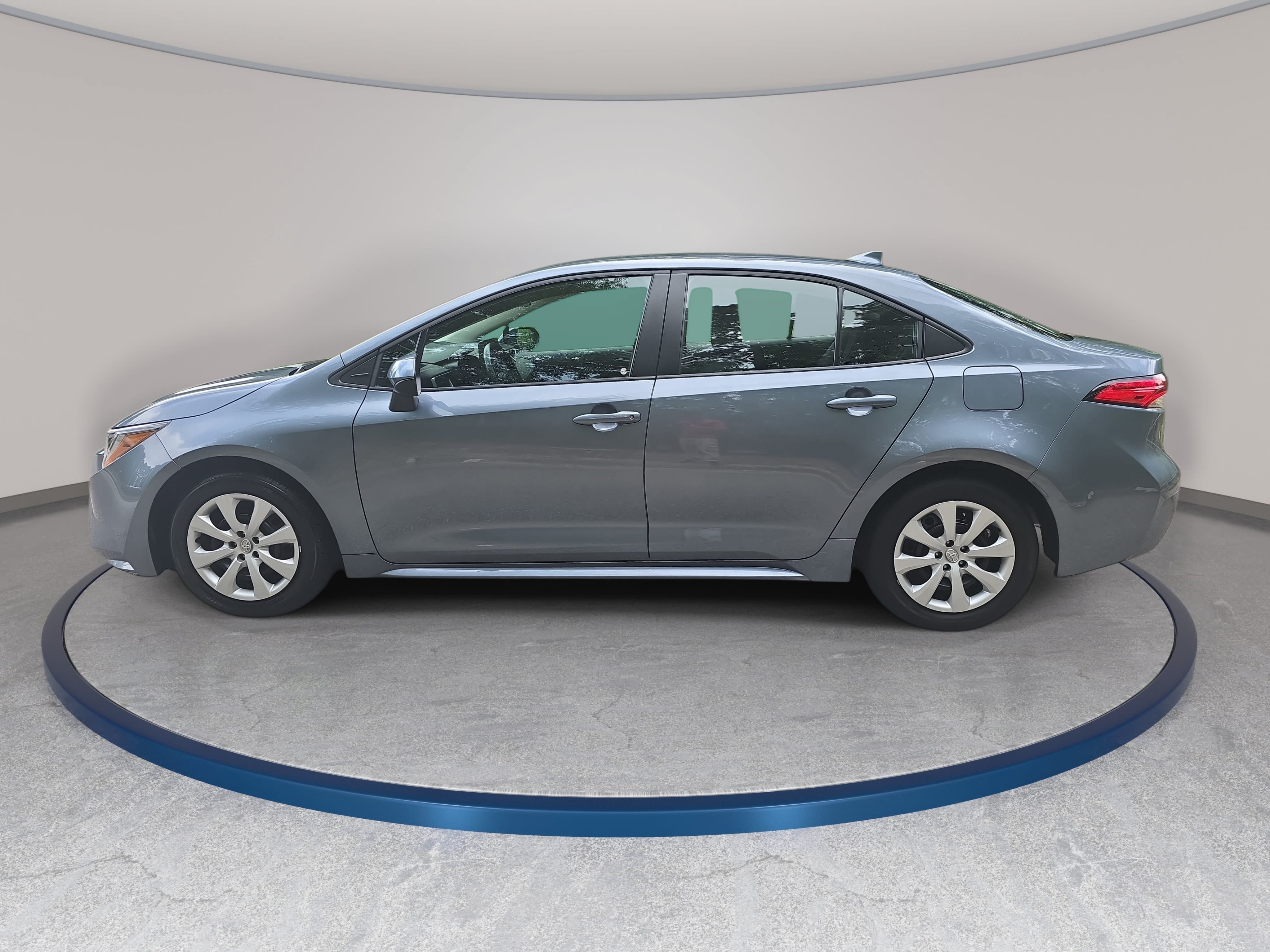 Used 2024 Toyota Corolla LE FWD image 8