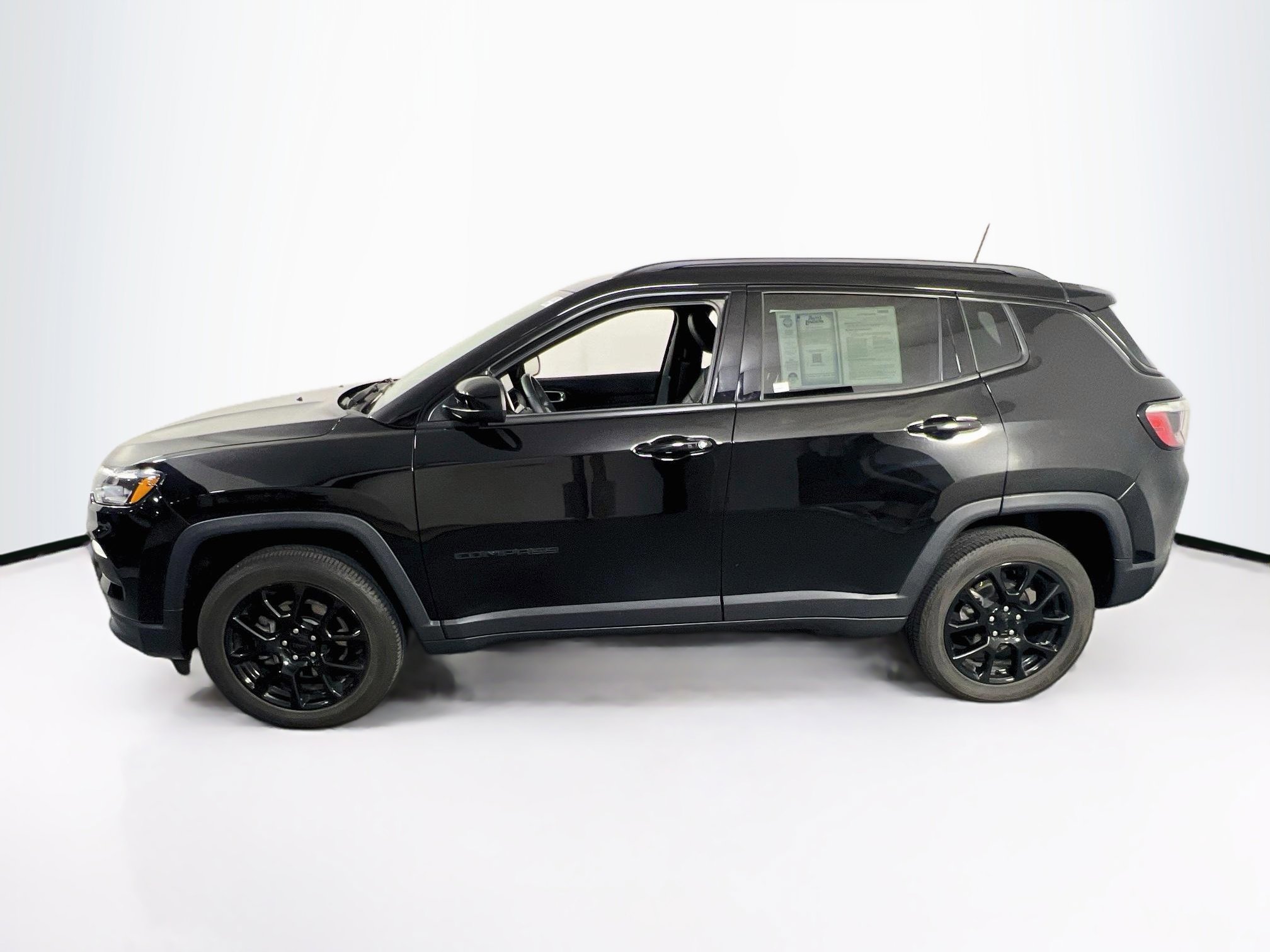 Used 2022 Jeep Compass Latitude w/ Convenience Group AWD/4WD image 8