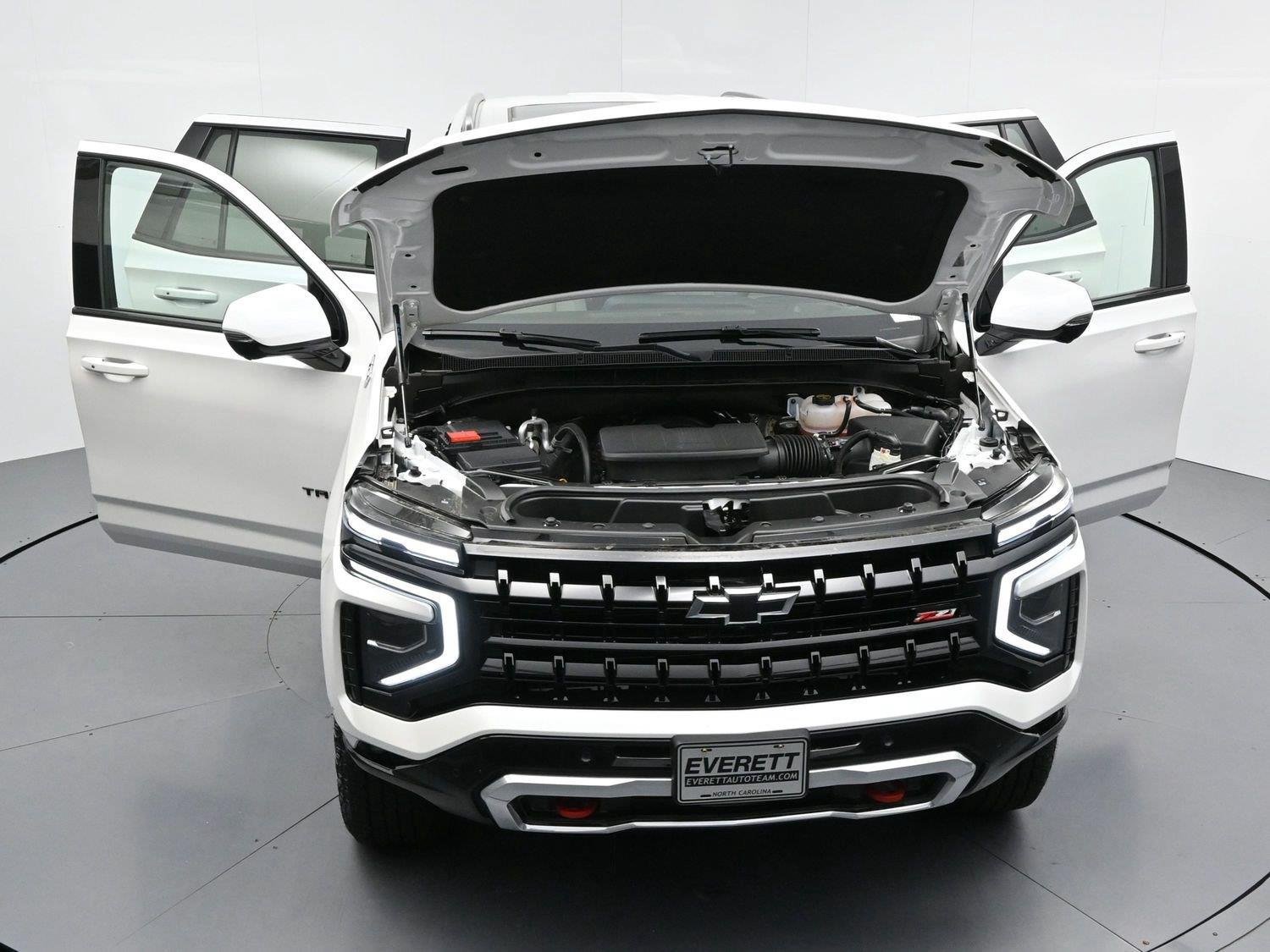 Used 2025 Chevrolet Tahoe Z71 w/ Z71 Off-Road Package AWD/4WD image 41