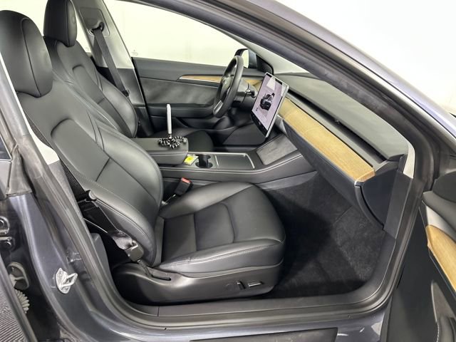 Used 2023 Tesla Model 3 Standard Range image 25