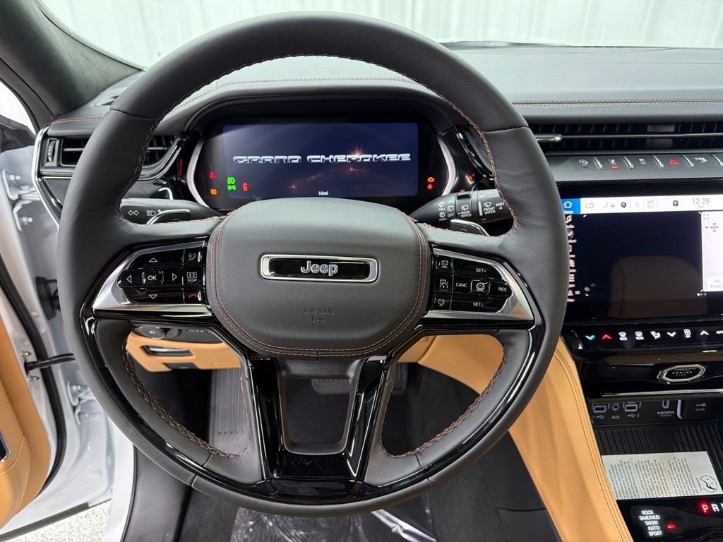 New 2026 Jeep Grand Cherokee L Summit AWD/4WD image 25