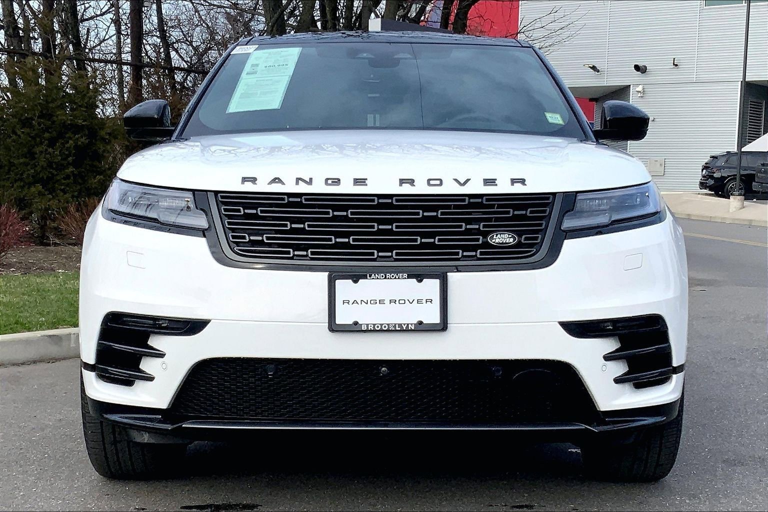 Used 2026 Land Rover Range Rover Velar Dynamic SE AWD/4WD image 3