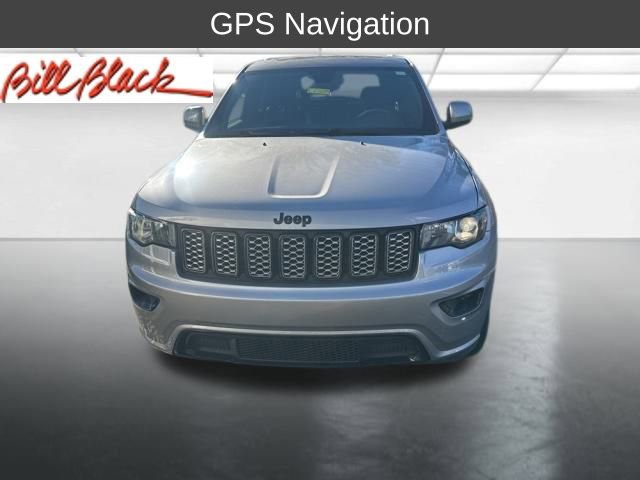 Used 2019 Jeep Grand Cherokee Altitude image 2