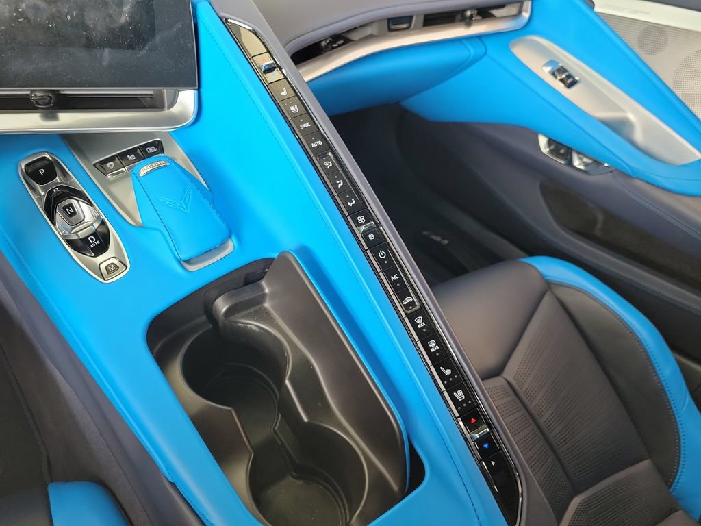 Used 2022 Chevrolet Corvette Stingray Premium Cpe w/ Battery Protection Package RWD image 27