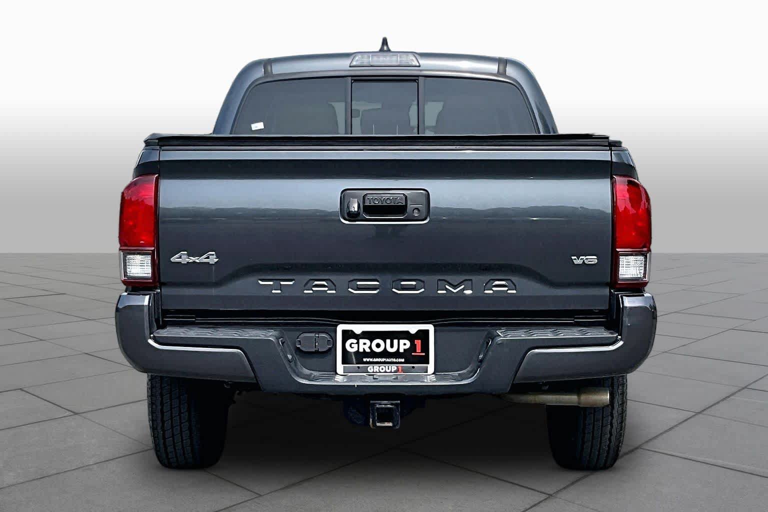 Used 2022 Toyota Tacoma SR AWD/4WD image 5