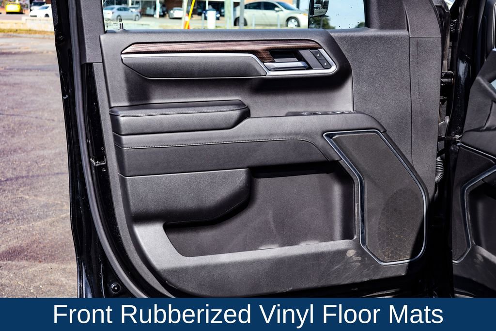 Used 2025 Chevrolet Silverado 1500 LT image 36