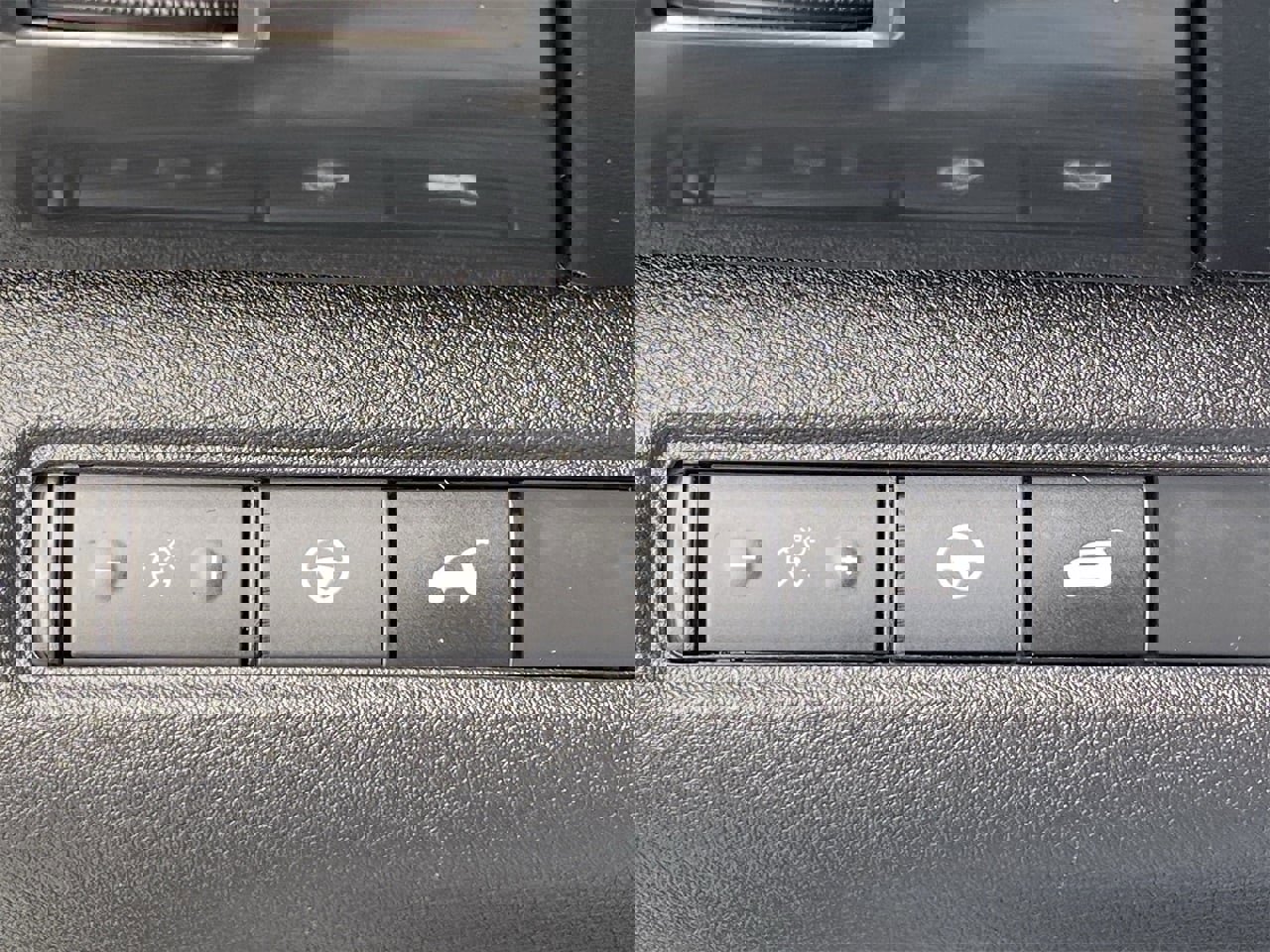 Used 2022 Nissan Pathfinder SL w/ Lighting Package (N92) image 30