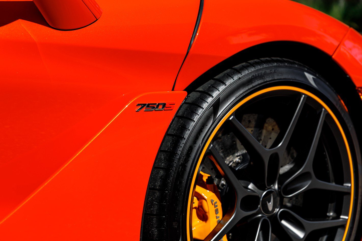 Used 2024 McLaren 750S RWD image 17