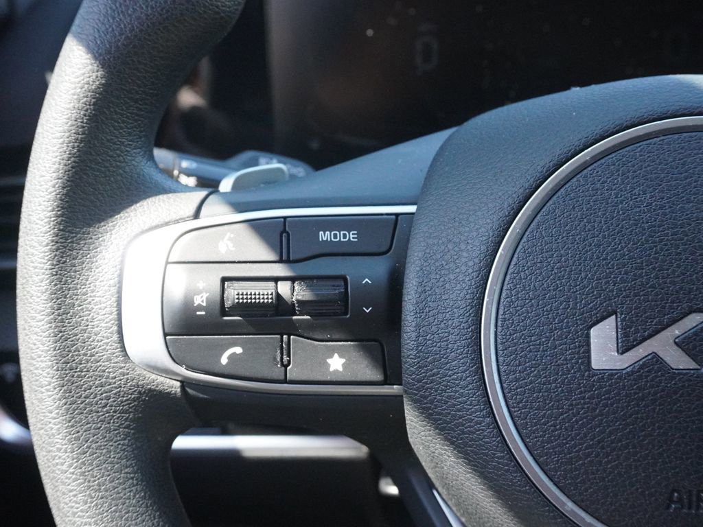 Used 2023 Kia Sportage LX image 41