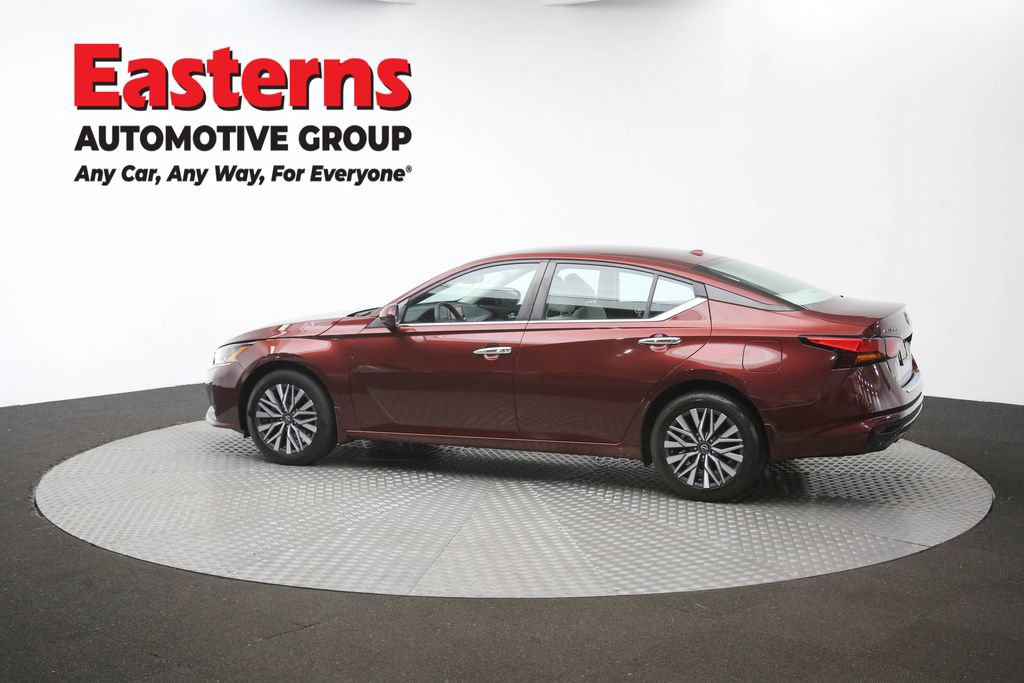 Used 2023 Nissan Altima 2.5 SV AWD/4WD image 61
