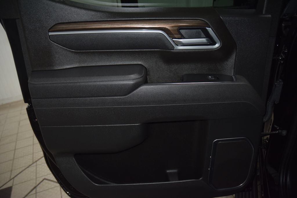 Used 2025 Chevrolet Silverado 1500 RST w/ Protection Package AWD/4WD image 45