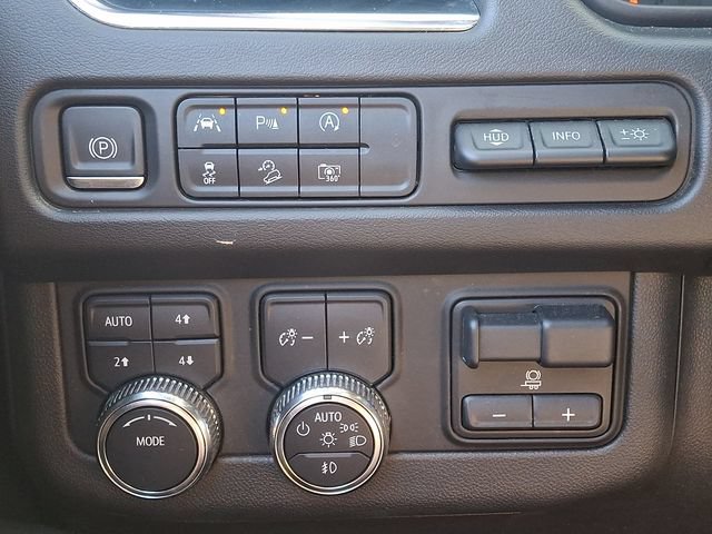 Used 2024 GMC Yukon XL AT4 w/ Technology Package AWD/4WD image 26
