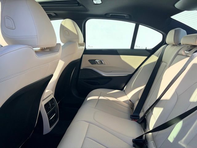 New 2026 BMW 330i xDrive Sedan w/ Convenience Package AWD/4WD image 11
