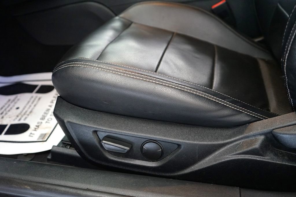 Used 2021 Ford Mustang Premium RWD image 26