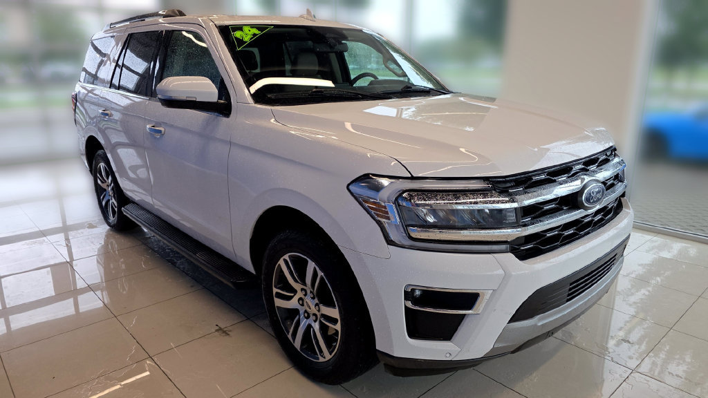 Used 2024 Ford Expedition Limited AWD/4WD image 7