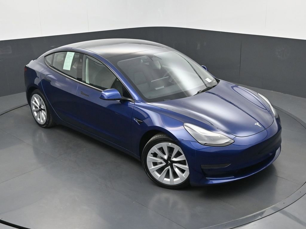 Used 2023 Tesla Model 3 Standard Range image 30