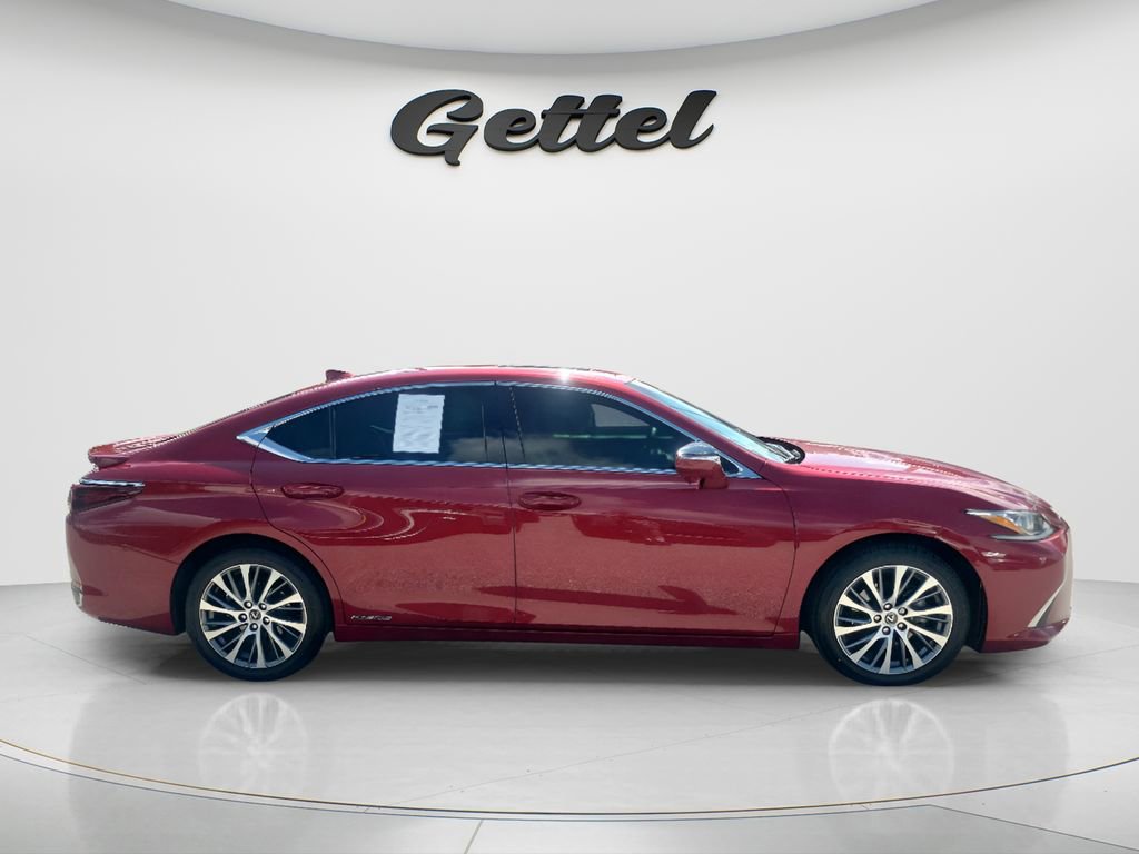 Used 2021 Lexus ES 300h w/ Premium Package FWD image 4