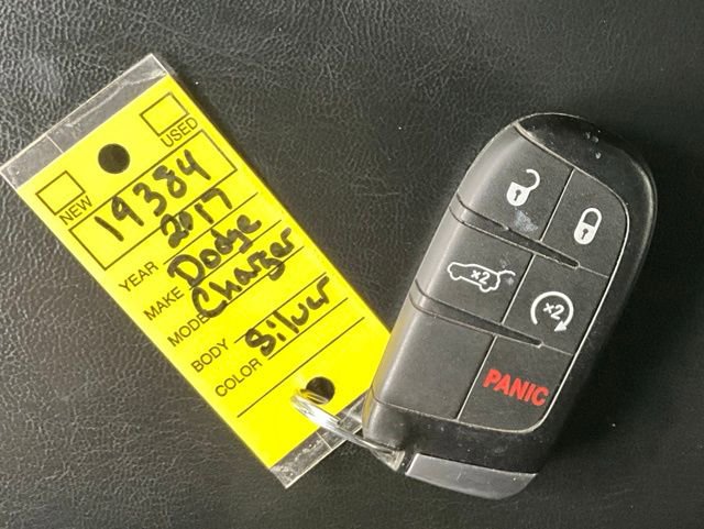 Used 2017 Dodge Charger R/T RWD image 31