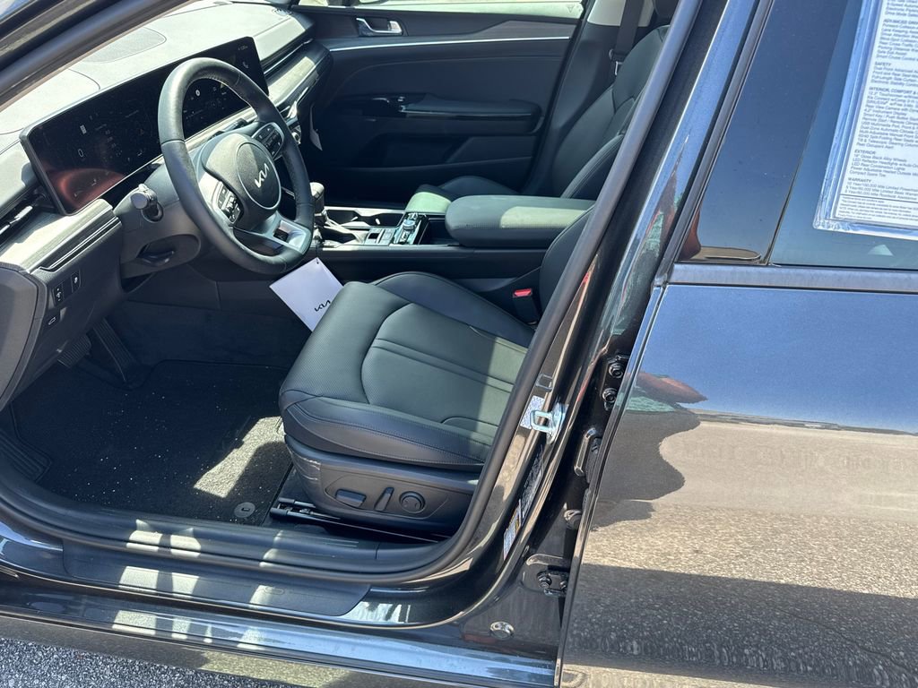 New 2025 Kia K5 EX image 9