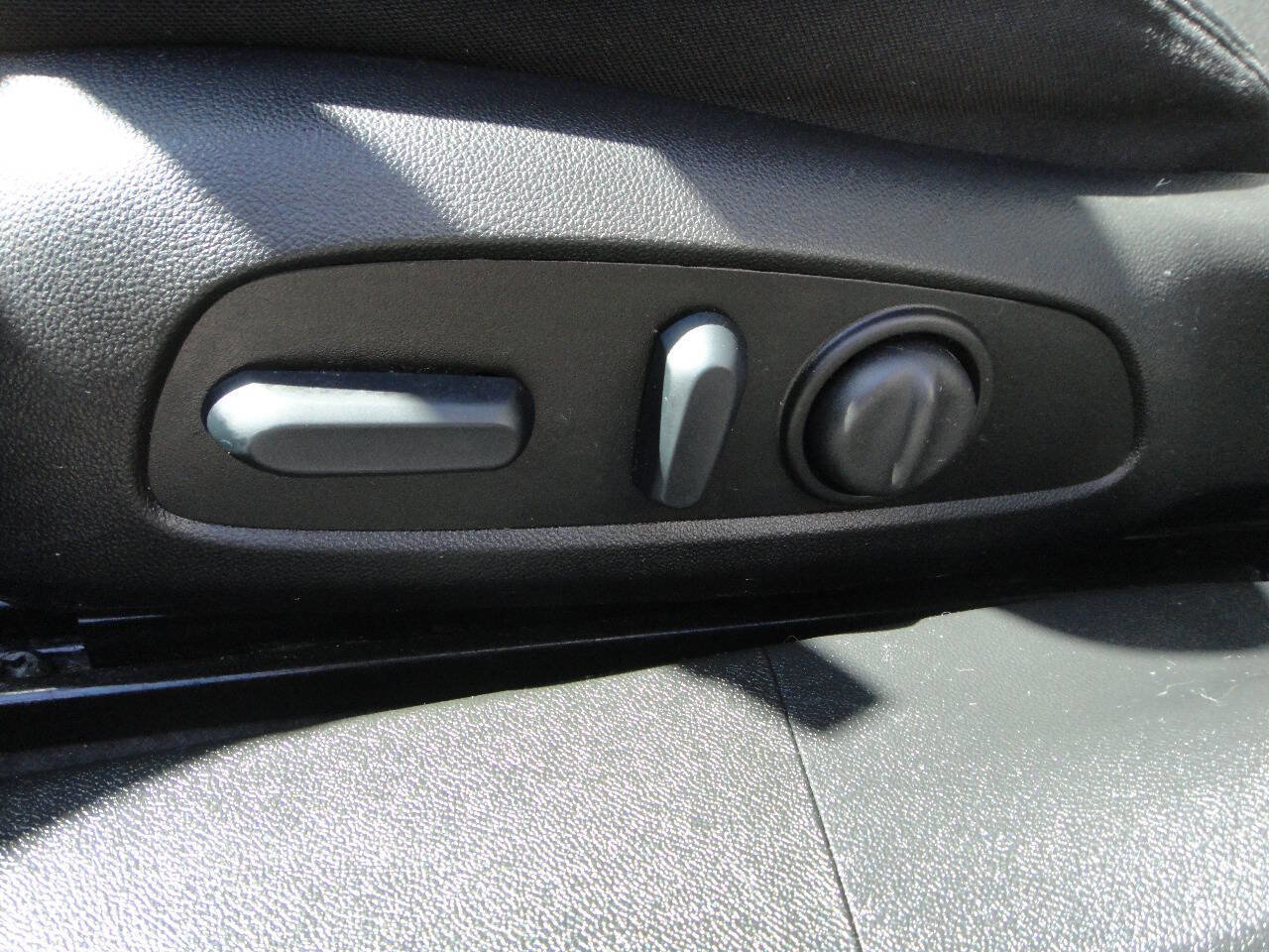 Used 2022 Chevrolet Malibu LT image 11