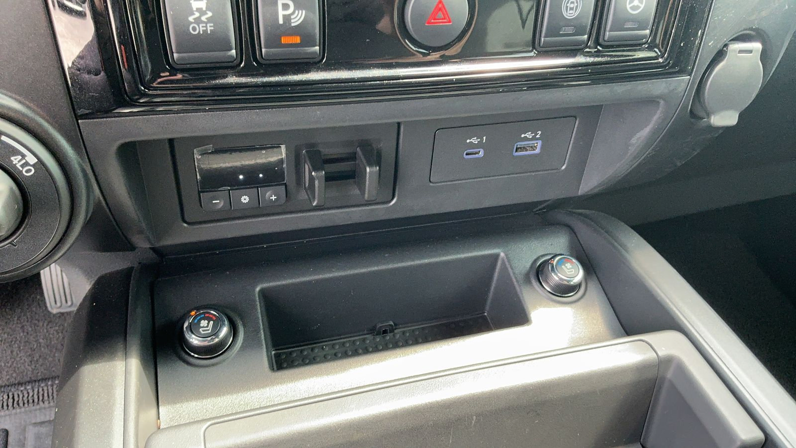 Certified 2024 Nissan Titan PRO-4X w/ Pro-4x Convenience Package AWD/4WD image 30