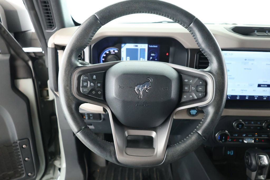 Used 2022 Ford Bronco Wildtrak image 10